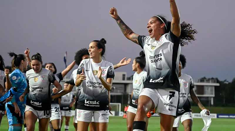 Corinthians bate Olimpia e vai às semifinais da Libertadores Feminina