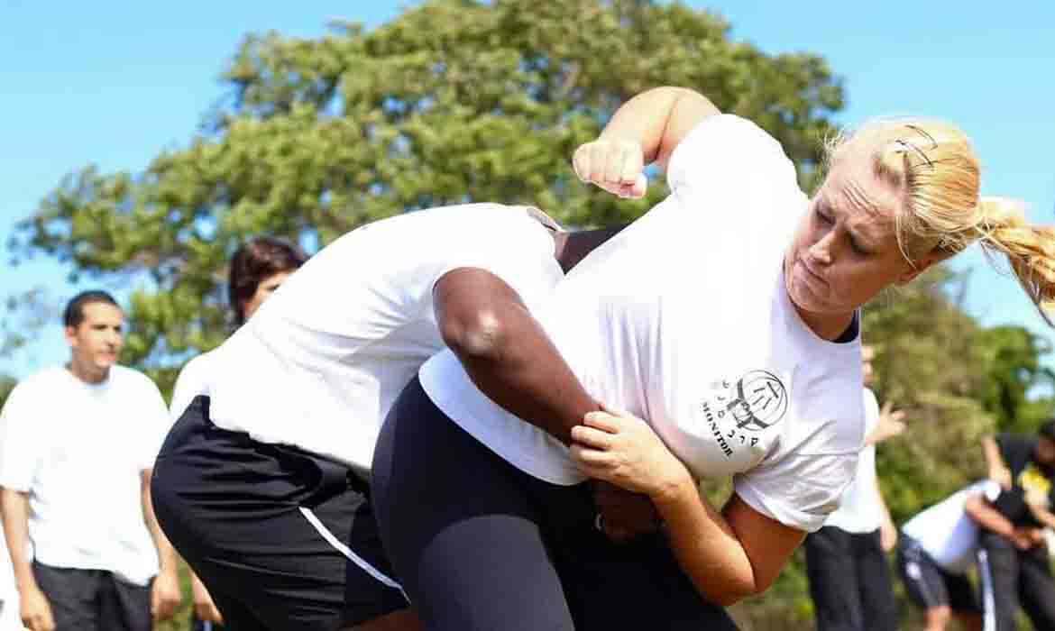 Federação Sul Americana de Krav Maga terá programação gratuita para mulheres em março