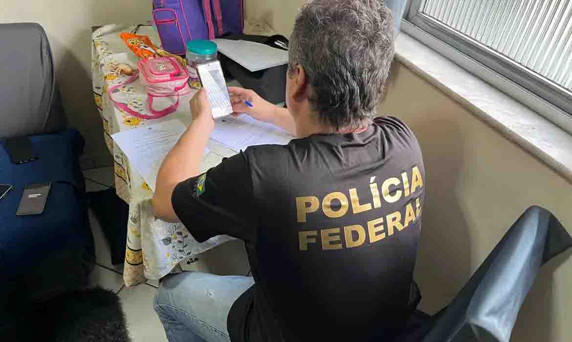 PF investiga fraudes que deram prejuízo de R$ 1,5 milhão ao INSS